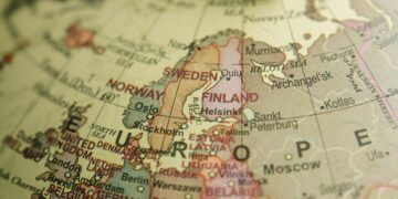 Europe Debates Peacekeeping Role in Ukraine