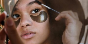 A Step-by-Step Guide to Achieving the Perfect Brow Lamination at Home