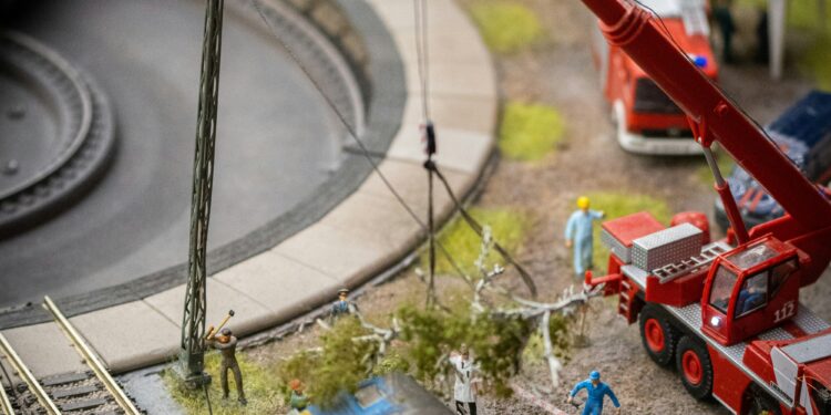 Greek Opposition Moves to Censure Government Over Tragic Train Crash