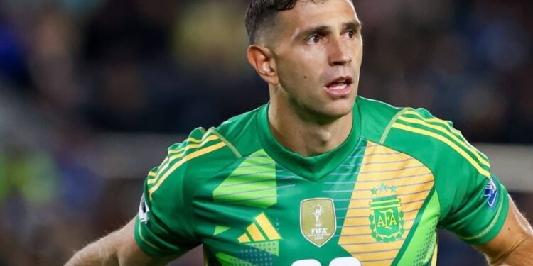 Emiliano Martínez Chases Historic Feat Before Possible Argentina Exit