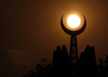 Nigeria’s Moon Sighting Delay May Extend Ramadan Fasting