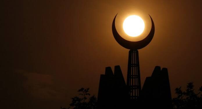 Nigeria’s Moon Sighting Delay May Extend Ramadan Fasting