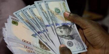 Naira Slumps Against Dollar, Euro, and Pound
