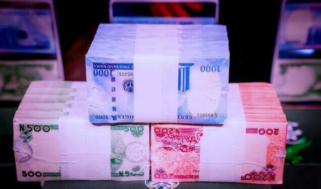 Naira Falls as Dollar Rises Slightly to ₦1585 Euro and Pounds Strengthen – March 12 Update