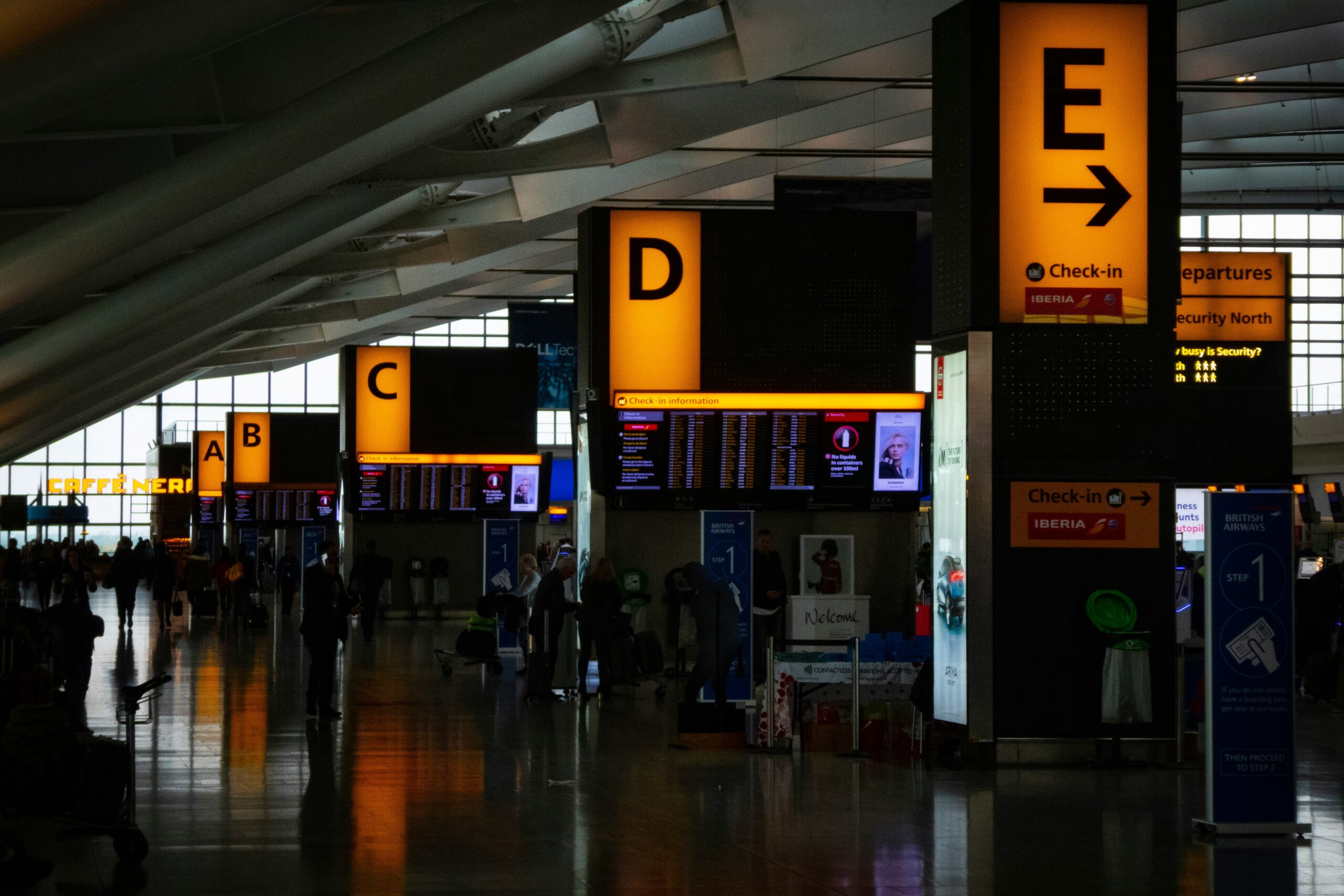 Heathrow Airport Resumes Operations After Power Outage Caused By Fire