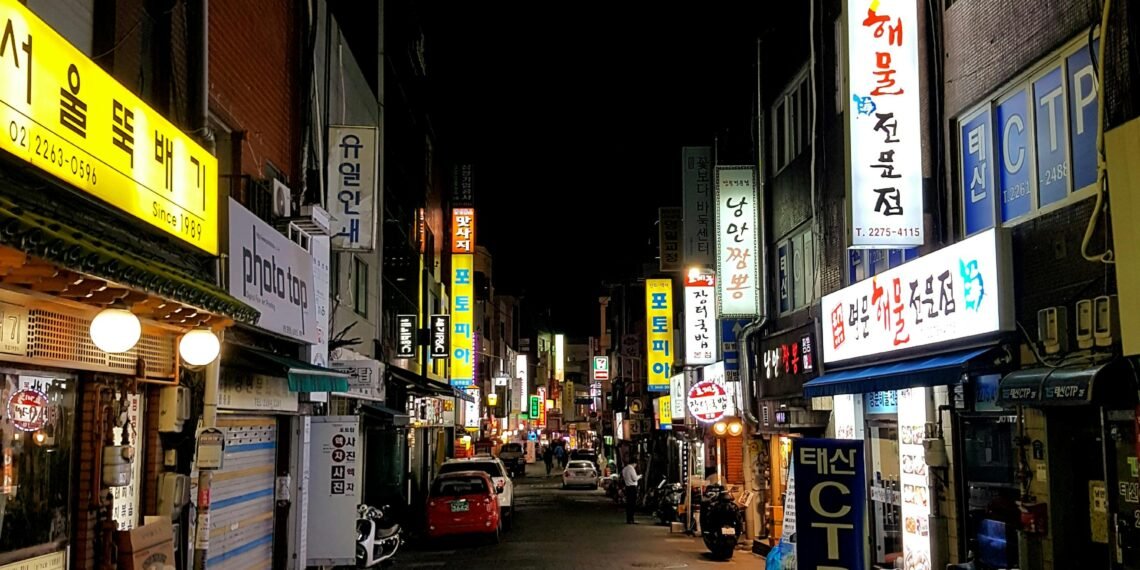 Late-Night Shooting at Toronto Pub Leaves 12 Injured