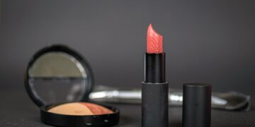 The 10 Makeup Tools Every Beauty Lover Needs in Their Kit