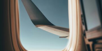 In-Flight Beauty Essentials To Have In Your Carry-On