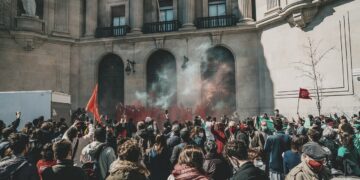 Serbian Anti-Government Protesters Block State Broadcaster Offices