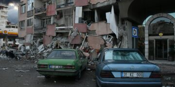 Major 7.1 Magnitude Earthquake Hits Near Papua New Guinea