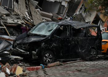 Strong 6.3 Earthquake Strikes Ecuador, Causing Widespread Building Damage