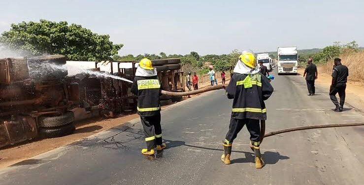 Tanker Overturns, Spills 40,000 Litres of Petrol In Oyo