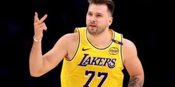 Luka Doncic Drops 45 in Emotional Return to Dallas as Lakers Secure Playoff Spot