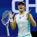 Swiatek Fights Back to Reach Madrid Open Semis, to Face Gauff next