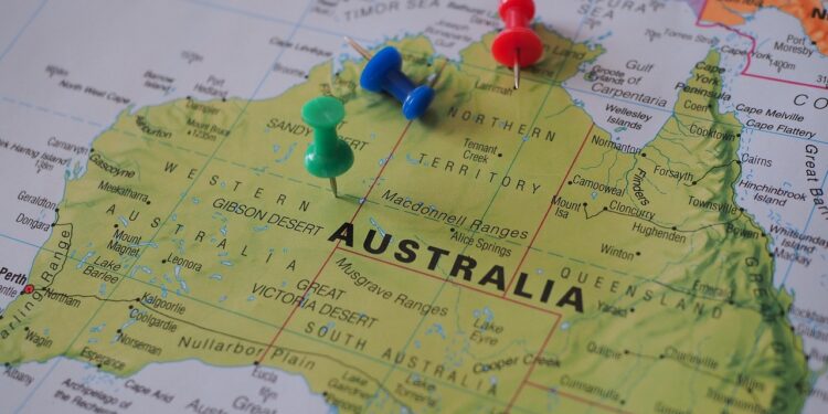 Australia Rejects China's Proposal for Joint Response to Trump Tariffs