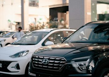 Auto Industry Crisis: Abandoned Vehicle Lots Pile Up as Brands Refuse Customer Deliveries