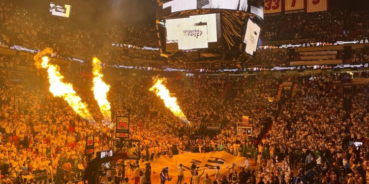 Pacers and Thunder Grab 2-0 Leads in N.B.A. Playoffs