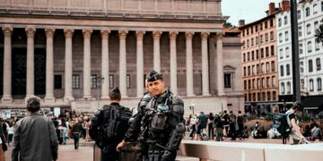 French Judge Receives Police Protection After Blocking Le Pen's Election Bid