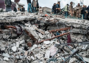 Gaza Air Strikes Kill 37 Displaced Civilians