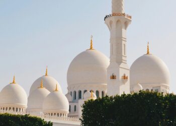 India’s New Muslim Property Law Sparks Outrage: Here’s Why the Bill is Controversial