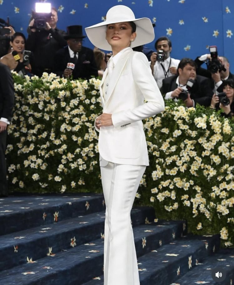 The Coolest Accessories at the MET Gala 2025