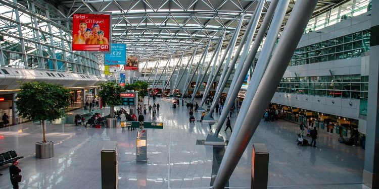 India Reopens 32 Airports After Ceasefire with Pakistan