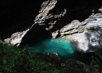 Swiss Valley Faces Flood Risk After Glacier Disaster