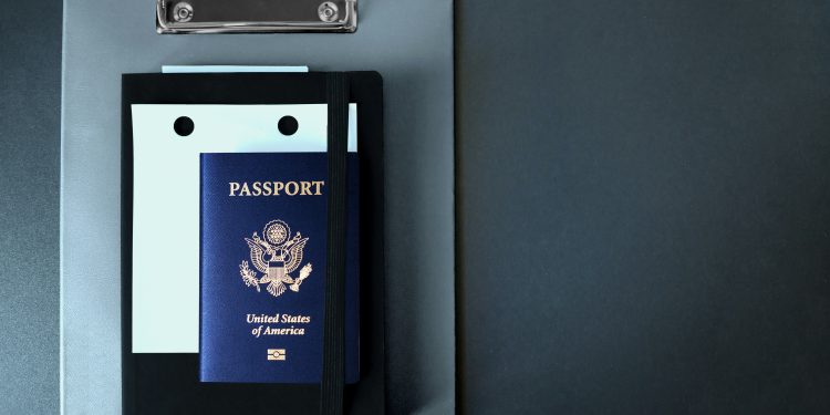 E-Gates Remain Closed to UK Travelers