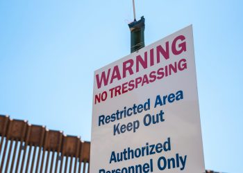 Trump Offers $1,000 Self-Deportation Incentive to Illegal Immigrants