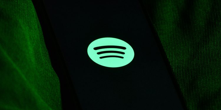 Spotify Reports Rise in Paying Subscribers and Record Profit