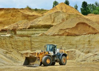 Guinea Cancels 51 Mining Permits in Regulatory Crackdown