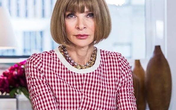 Wintour, Hurley Lead Star-Studded Mourners in Tearful Goodbye to Valentino