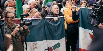 Greenpeace Protests Bezos Wedding in Venice