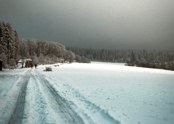 Deadly Floods, Snow Sweep Away Schoolchildren in South Africa