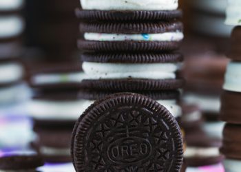 Oreo Maker Sues Aldi Over Copycat Cookies