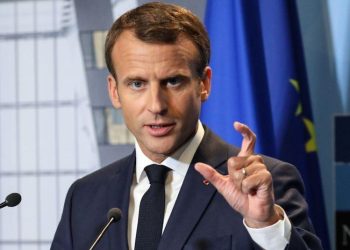 Will Macron Dissolve Parliament? France's Political Deadlock Reaches a Crunch Moment