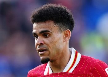 Transfer Roundup: Arsenal Land Gyökeres, Bayern Bid for Díaz, Wrexham Eye Eriksen