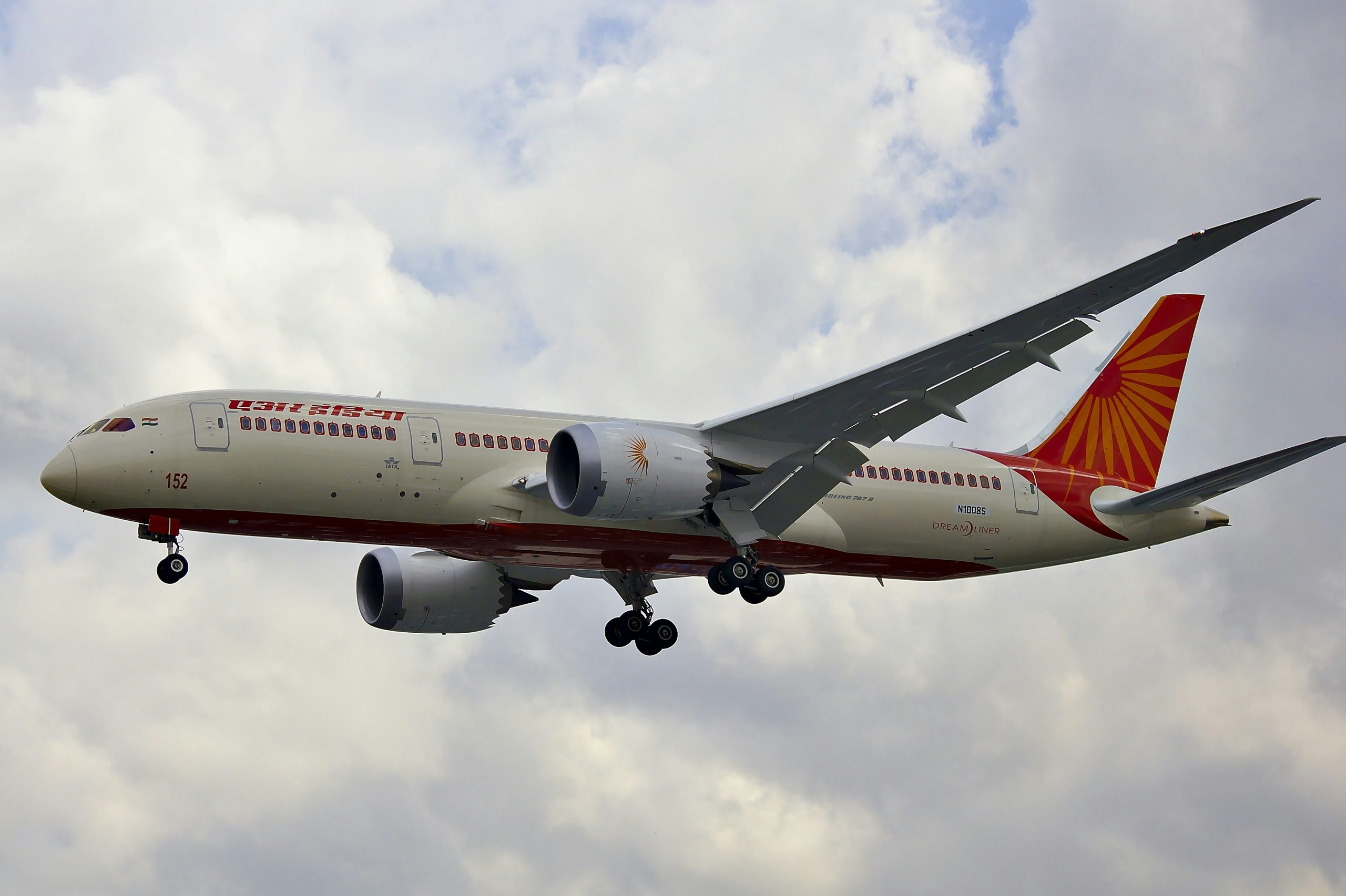 Air India Probe Blames Engine Switch Confusion for Crash