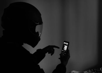 Massive 7.5 Earthquake Strikes Russia's Far East, Triggers Pacific-Wide Tsunami Alerts