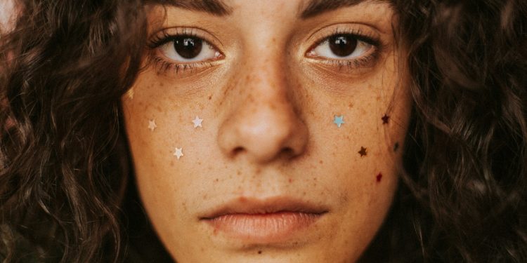 An Expert Guide to Covering a Pimple Without Making It Worse