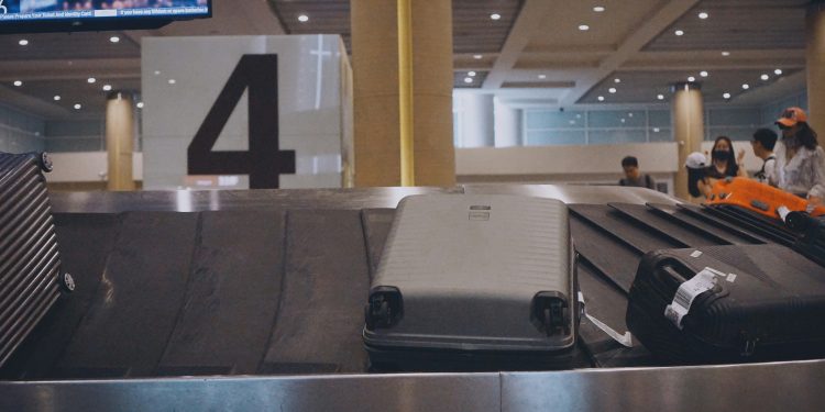 US Airports Relax TSA Shoe Screening Requirement