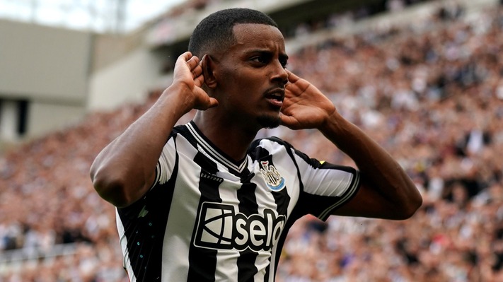 Transfer Tracker: Spurs Land Palhinha, Ramsdale Joins Newcastle, Isak and Sesko Dominate Headlines