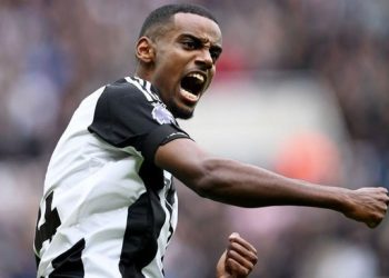 Isak's Liverpool Pursuit Infuriates Newcastle Fans, Confuses Future
