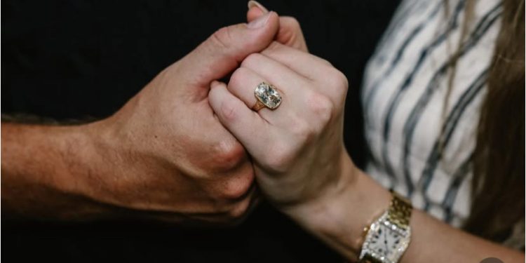 Taylor Swift's Engagement Ring Sparks Jewelry Trends and Ethical Debates