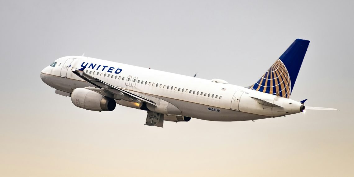 United Airlines System Crash Disrupts Travel Plans