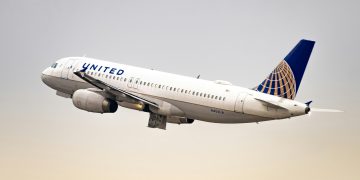 United Airlines System Crash Disrupts Travel Plans
