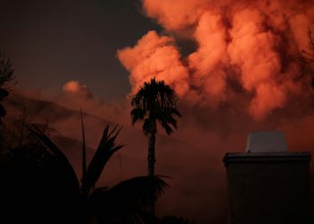 Southern Europe Wildfires Intensify as Heatwave Soars Over 40°C