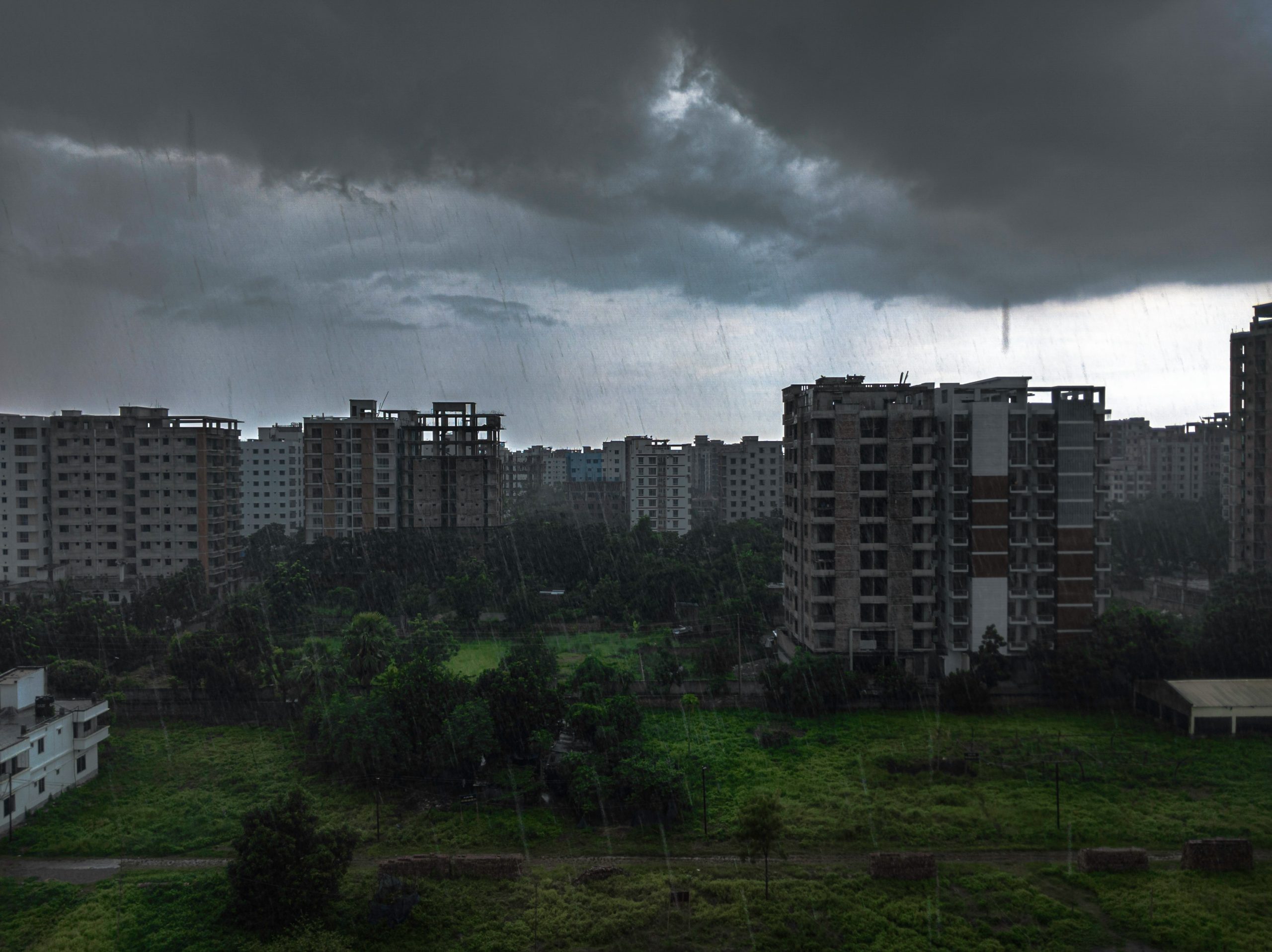 Heavy Monsoon Rains Flood Mumbai, Crippling Transport in Financial Capital