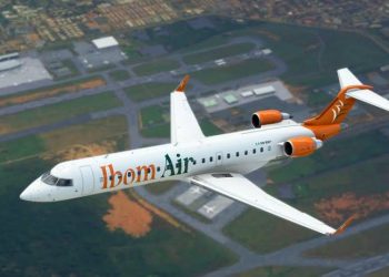 Simi Calls for Sanctions Over Viral Video of Comfort Emmanson’s Removal from Ibom Air Plane