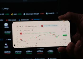 Global Markets Face Shaky Week Ahead Over Ukraine Pressure